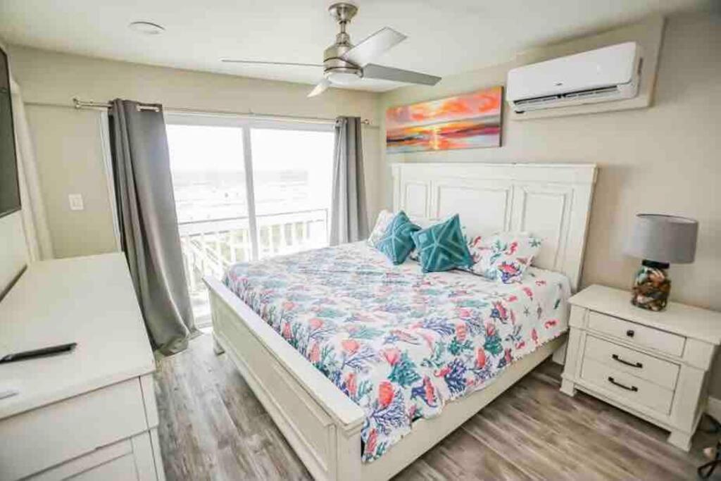Beachfront Retreat! 3 Steps To Walkover! Surfside Beach Bagian luar foto